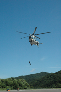 和歌山県主催のヘリコプターの離発着訓練