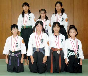 団体・個人法形の入賞者たち - 全国少年少女躰道優勝大会で田和が2年ぶり6回目V
