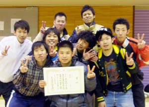男子団体２連覇のスパークス神戸 - スパークス神戸２連覇、春季県卓球大会