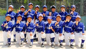 優勝した野上少年野球クラブ - 野上が２冠達成　スポ少野球海草地方予選