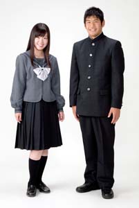 わかやま新報 Blog Archive セーラー服はグレー 和歌山北高の新制服