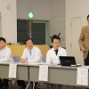 研究成果を発表する（右から）金桶教授、寺口助教、吉田教授、伊東教授