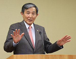 「まん延防止等重点措置」の適用申請を表明する仁坂知事